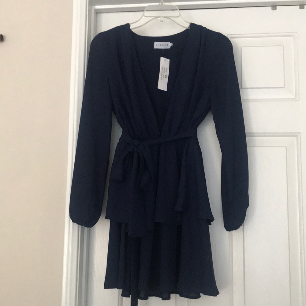 Long sleeve navy v-neck dress